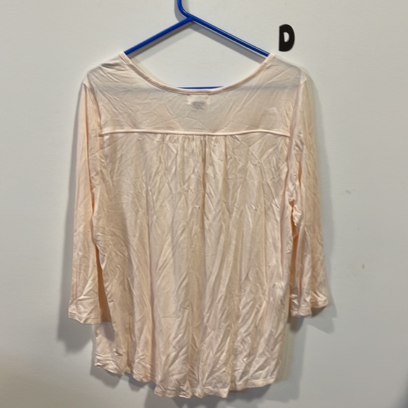 Top - Picture 2 of 3